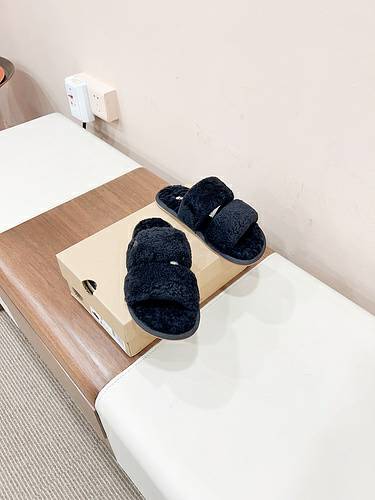 Picture of UGG Shoes Women _SKUfw147686869fw